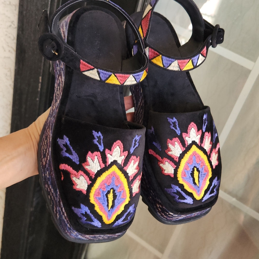 Farm Rio Black Embroidered Sandals